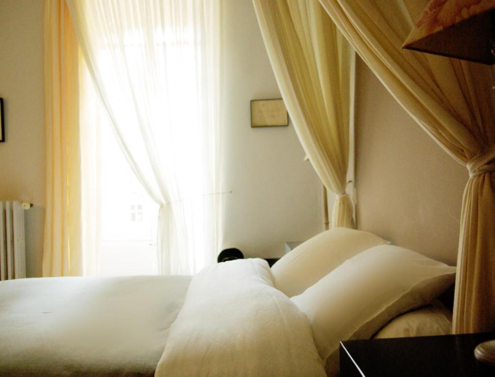 Bed and Breakfast Monte Arena Montaren-et-Saint-Médiers Exterior foto