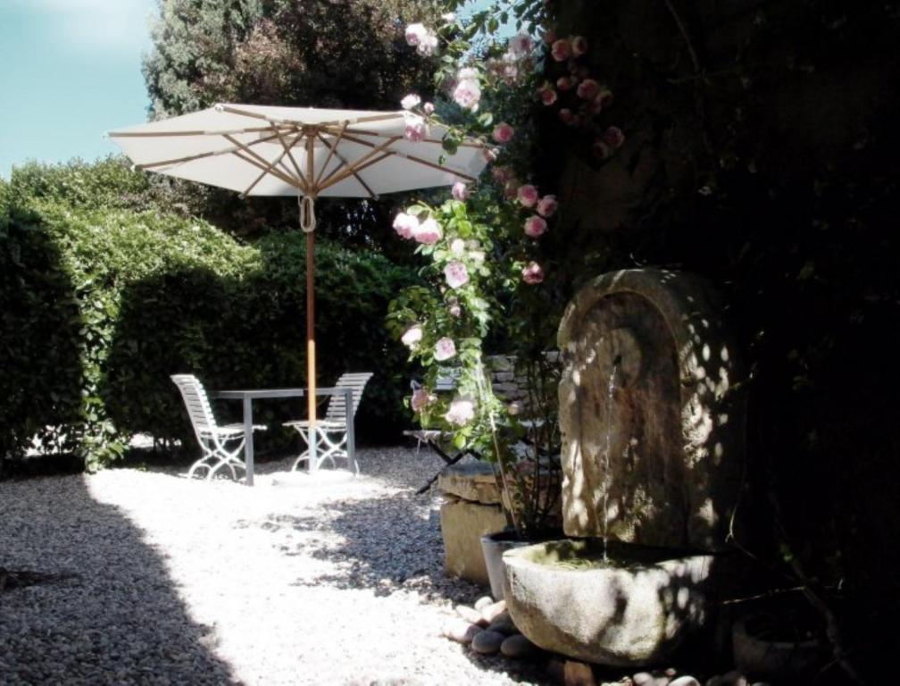 Bed and Breakfast Monte Arena Montaren-et-Saint-Médiers Exterior foto
